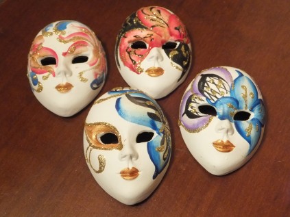 Magnet Carnival Masks
